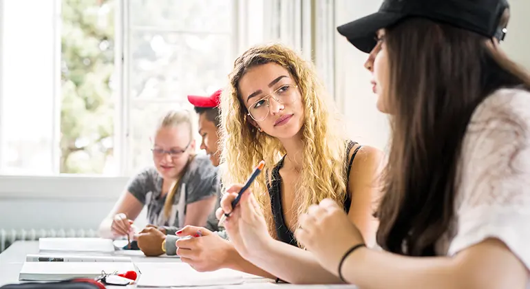 Eğitici ve Eğlenceli Yaz Kampları: Çocuklar ve Gençler için Fırsatlar